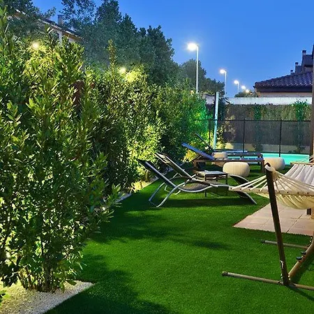 Luxury Villa Pool And Free Parking Gran Via Madrid Centro Zbe Villanueva de la Cañada Exterior foto